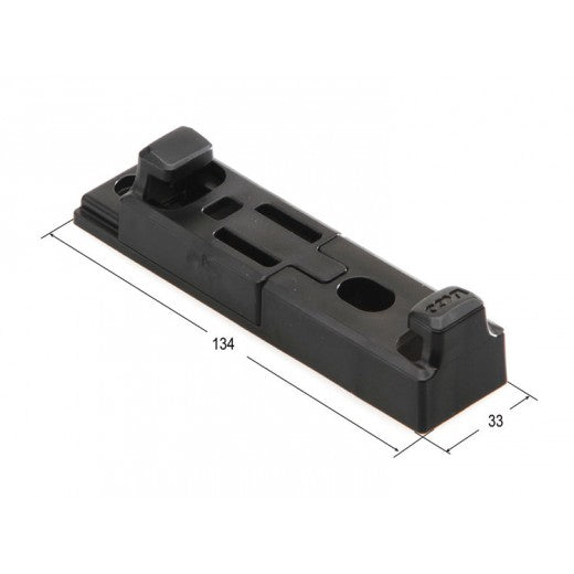 Soporte para matrículas con muelle